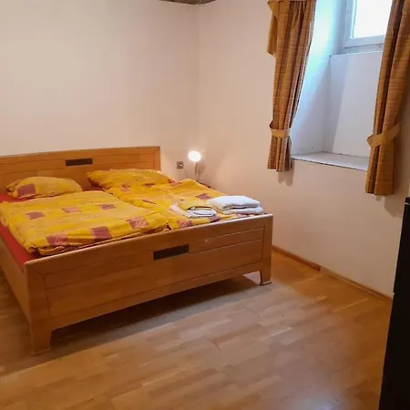 Central 2-room Souterrain Flat * Brno